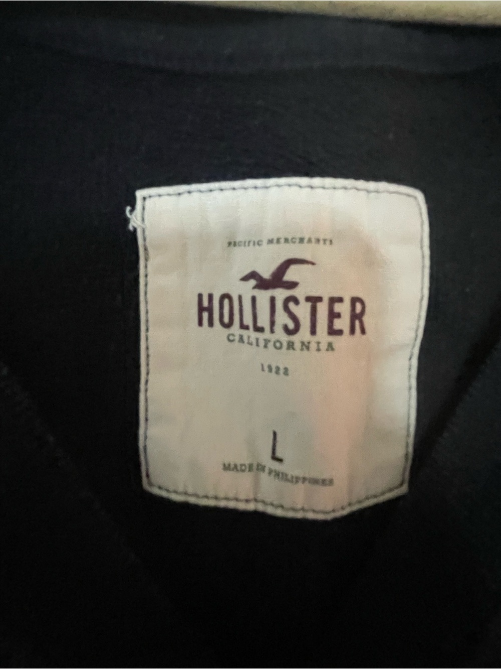 Hollister Navy Pullover Sweatshirt with White Script Logo - Picture 5 of 6